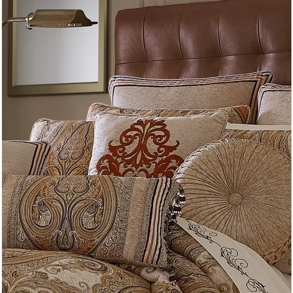 J Queen New York Luciana 18” Decorative Throw Pillow Beige Damask NEW